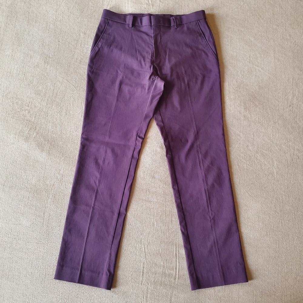 Tommy Hilfiger Men's Modern Fit Flex Stretch Plum Pants 32W x 30L